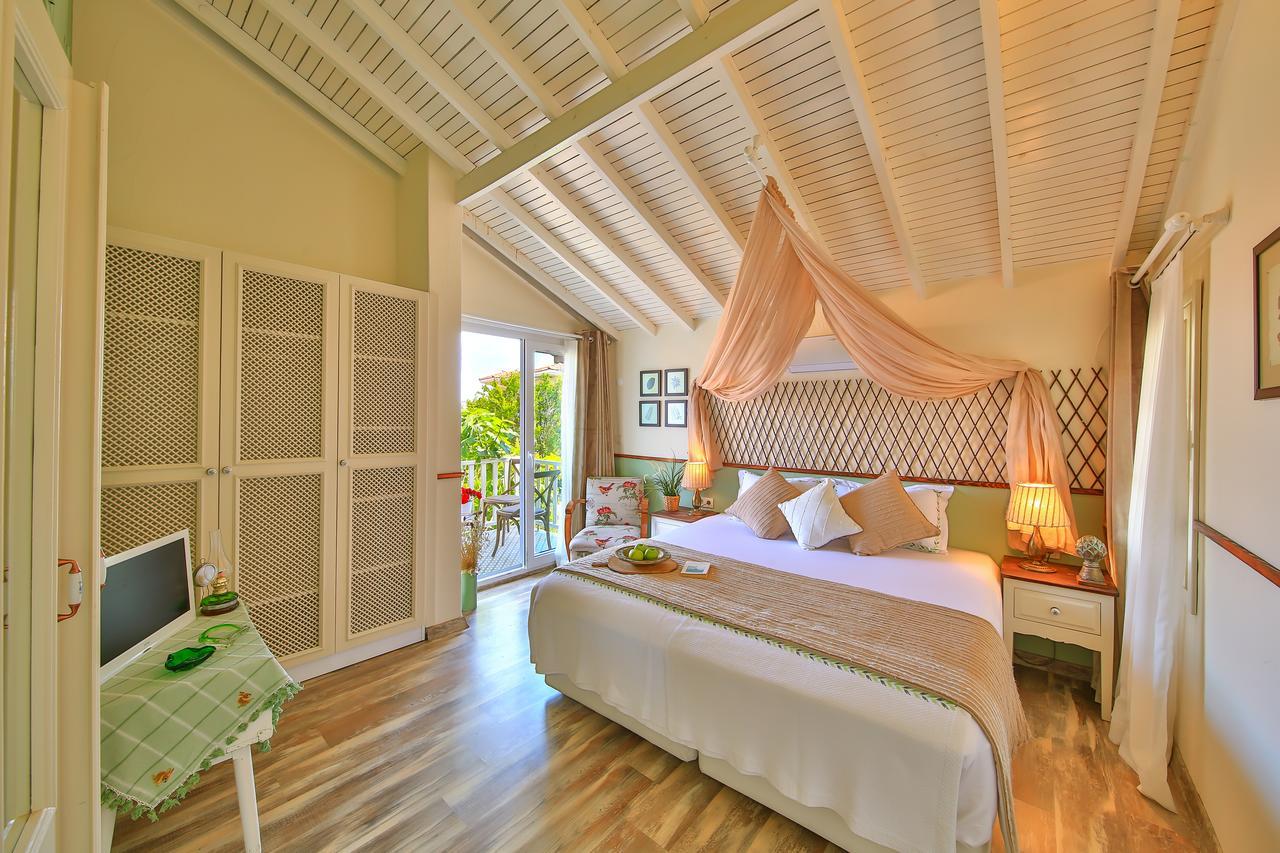 Palas Ilica Cesme Exterior photo